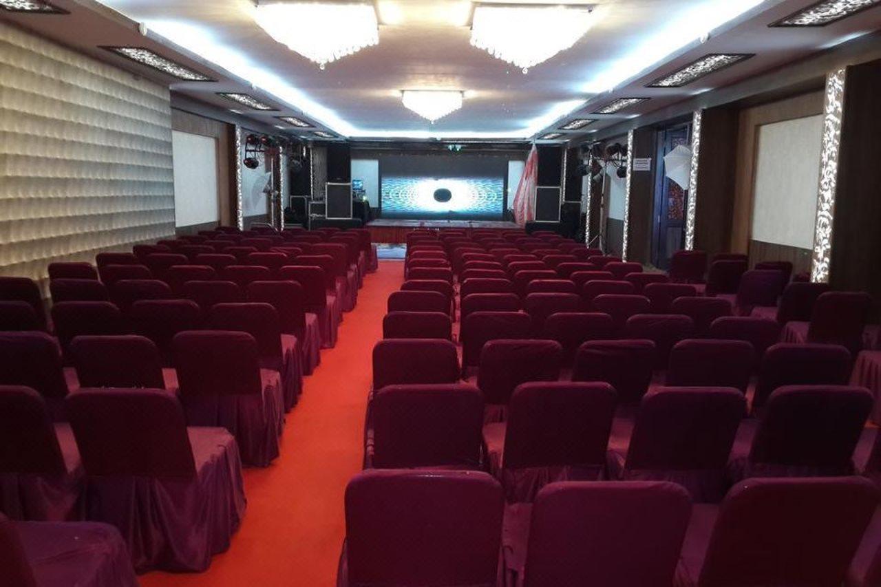 Hotel Landmark Shimla Buitenkant foto